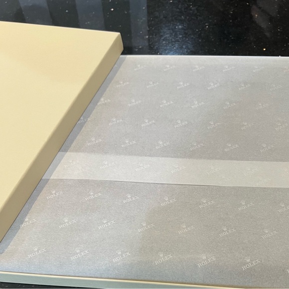 NWT Rolex Unisex, Brown & Gray Scarf, new, complete with original box and paper - Picture 9 of 16